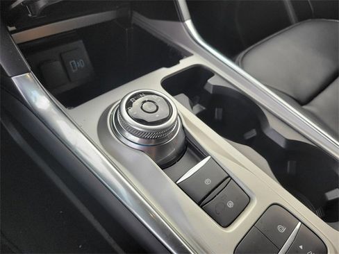 Used 2023 Ford Explorer XLT w/ Equipment Group 202A image 30