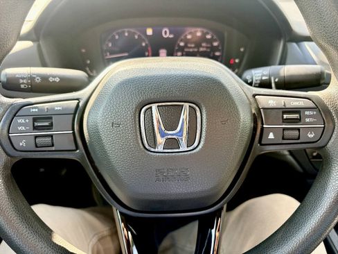Used 2023 Honda Accord EX image 13