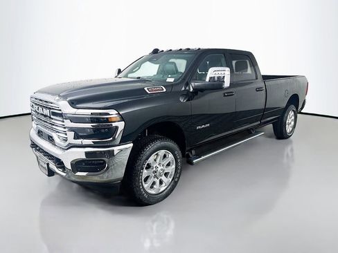 New 2026 RAM 2500 Laramie AWD/4WD image 3