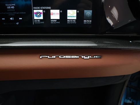 Used 2025 Ferrari Purosangue AWD/4WD image 16