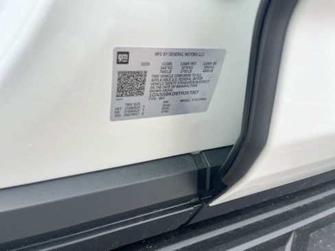 New 2026 Chevrolet Suburban LS RWD image 28