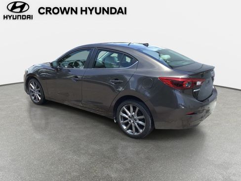 Used 2018 MAZDA MAZDA3 Grand Touring FWD image 6