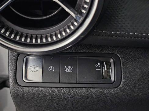 Used 2025 Chevrolet Equinox LT FWD image 27