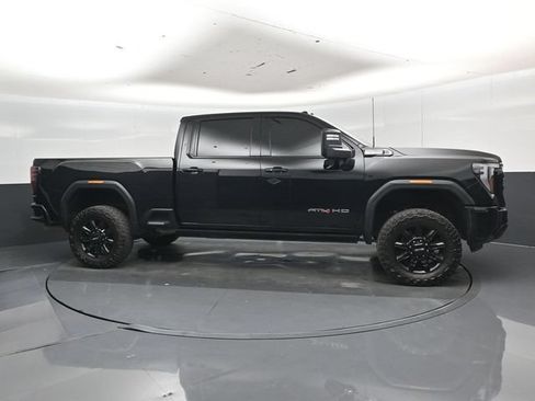 Used 2025 GMC Sierra 3500 AT4 w/ AT4 Premium Plus Package AWD/4WD image 2