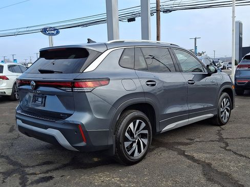 Certified 2025 Volkswagen Tiguan S image 7