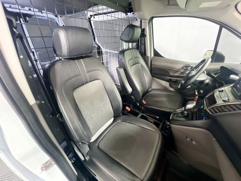 Used 2023 Ford Transit Connect XL image 30