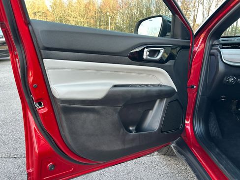 Used 2026 Jeep Compass Limited AWD/4WD image 17