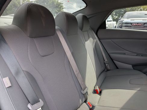 Used 2025 Hyundai Elantra SE w/ Cargo Package FWD image 32