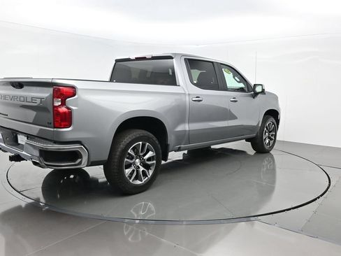 Used 2023 Chevrolet Silverado 1500 LT AWD/4WD image 6