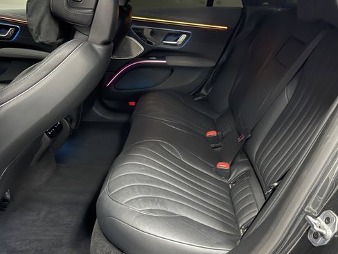 Certified 2023 Mercedes-Benz EQS 580 4MATIC Sedan image 38