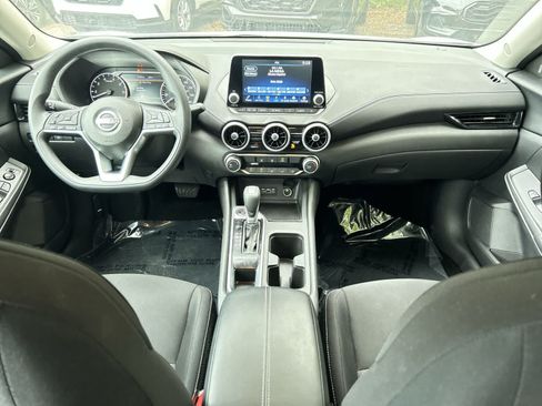 Used 2024 Nissan Sentra SV FWD image 15