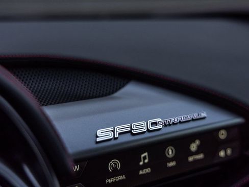 Used 2021 Ferrari SF90 Stradale Base image 17