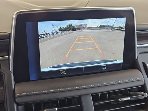 Used 2023 Chevrolet Tahoe Z71 image 19