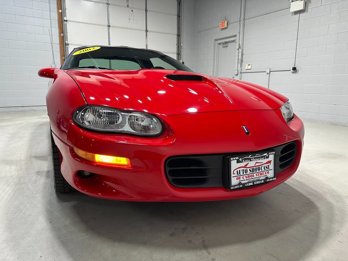 Used 2002 Chevrolet Camaro Z28 w/ SS Performance/Appearance Pkg RWD image 4