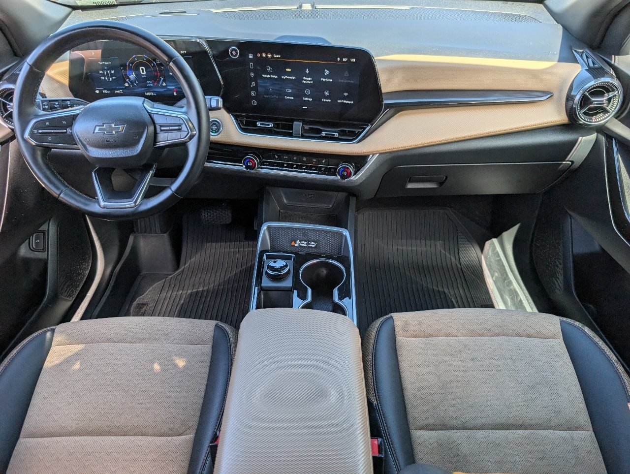 Used 2026 Chevrolet Equinox ACTIV w/ Safety and Technology Package AWD/4WD image 4