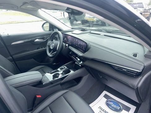 Used 2025 Buick Envision Preferred image 30