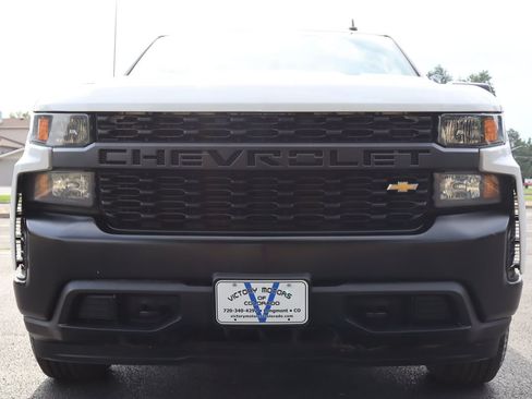 Used 2021 Chevrolet Silverado 1500 W/T w/ WT Value Package AWD/4WD image 14