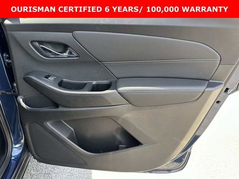Certified 2023 Chevrolet Traverse LT w/ LT Premium Package AWD/4WD image 12
