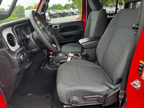 Used 2024 Jeep Wrangler Unlimited Sport AWD/4WD image 21