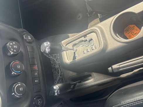 Used 2015 Jeep Wrangler Sport AWD/4WD image 11