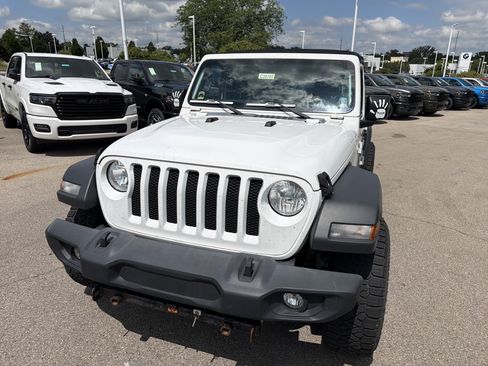 Used 2018 Jeep Wrangler Unlimited Sport S AWD/4WD image 15