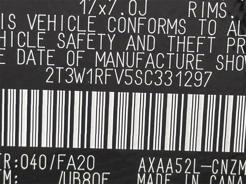 Used 2025 Toyota RAV4 XLE image 28