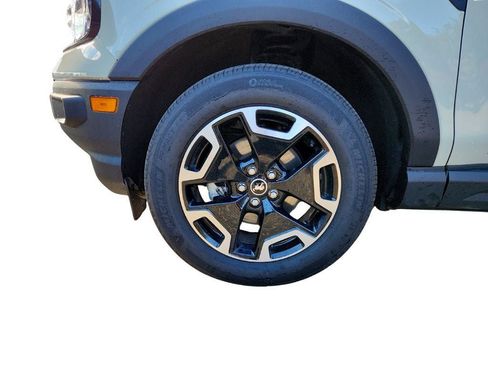 Used 2024 Ford Bronco Sport Outer Banks w/ Tech Package image 9