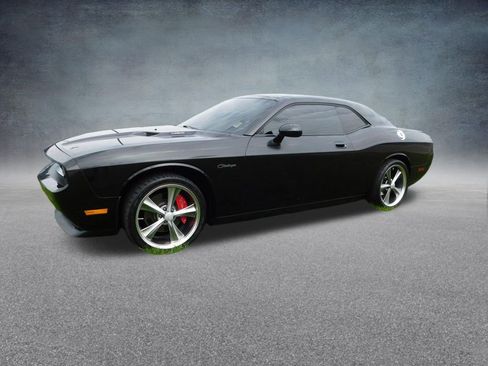 Used 2010 Dodge Challenger R/T RWD image 7