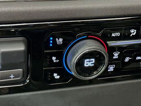 Used 2023 Chevrolet Silverado 1500 ZR2 w/ Technology Package image 20