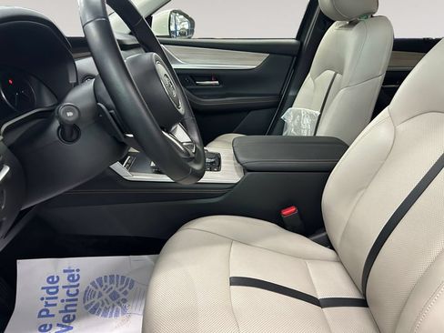 Used 2024 MAZDA CX-90 3.3 Turbo w/ Preferred Package AWD/4WD image 9