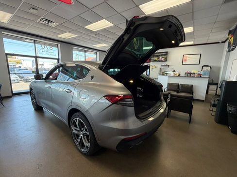 Used 2022 Maserati Levante Modena AWD/4WD image 19