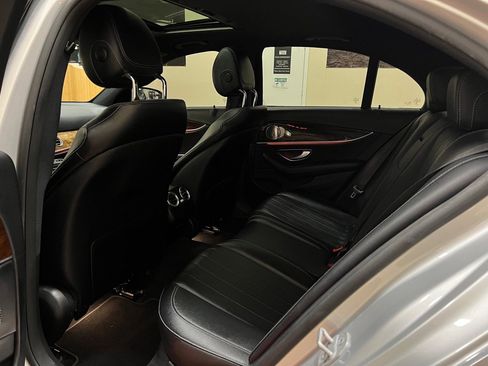 Used 2017 Mercedes-Benz E 300 image 33
