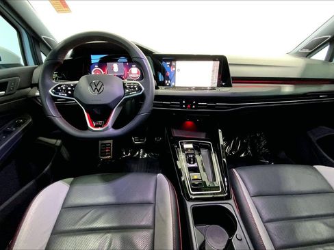 Used 2024 Volkswagen GTI SE FWD image 15