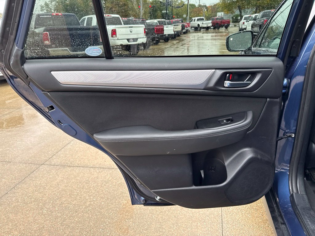 Used 2019 Subaru Outback 2.5i Premium AWD/4WD image 43