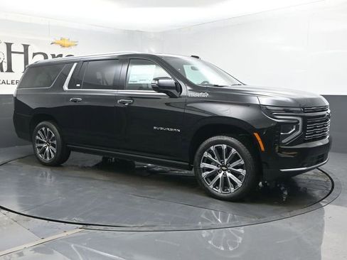 New 2026 Chevrolet Suburban High Country AWD/4WD image 6