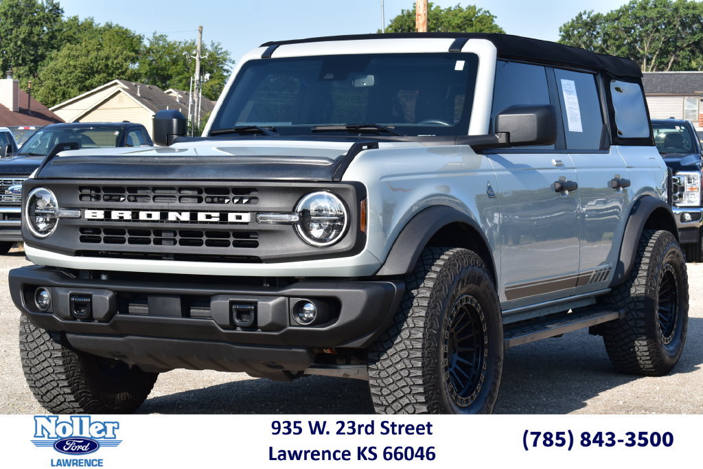 Certified 2023 Ford Bronco Black Diamond AWD/4WD image 1