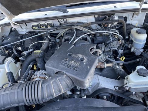 Used 2010 Ford Ranger XLT image 14