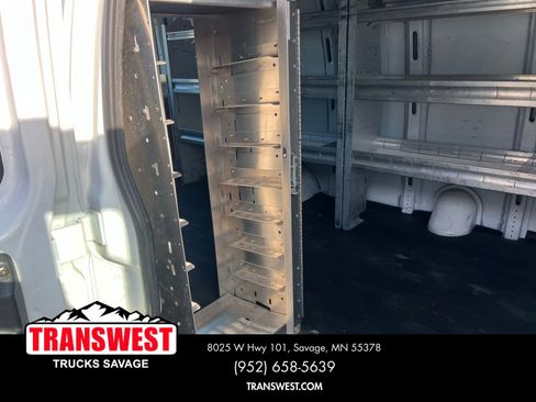 Used 2018 Chevrolet Express 3500 Extended w/ Driver Convenience Package image 4