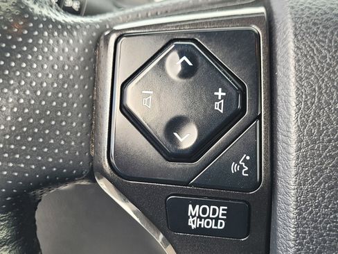 Used 2024 Toyota 4Runner TRD Off-Road Premium image 25