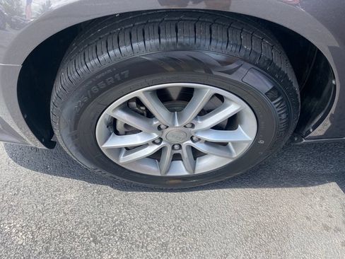 Used 2019 Dodge Grand Caravan SE FWD image 24