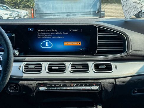 New 2025 Mercedes-Benz GLE 53 AMG AMG GLE 53 image 15