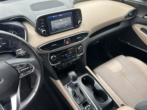 Used 2019 Hyundai Santa Fe SEL image 29