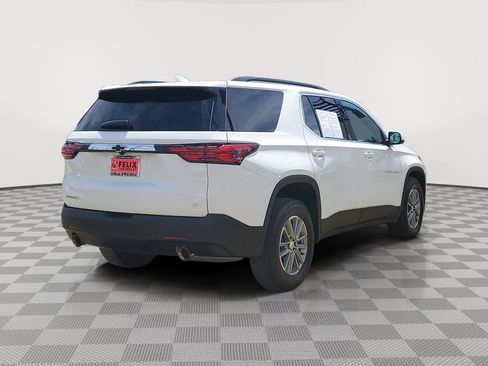 Used 2023 Chevrolet Traverse LT FWD image 4