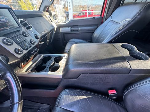 Used 2014 Ford F350 Lariat w/ Lariat Interior Package image 31