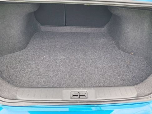 Used 2025 Nissan Sentra SR w/ SR Premium Package FWD image 27
