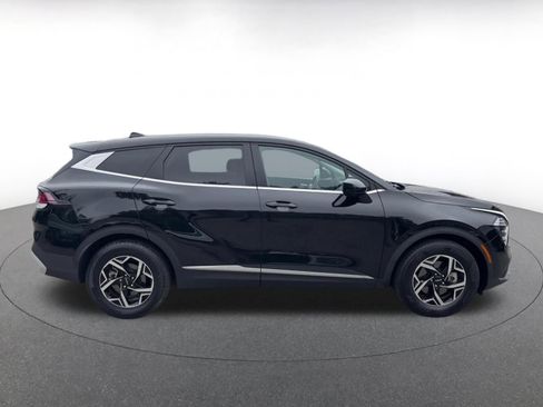 Used 2025 Kia Sportage LX FWD image 16