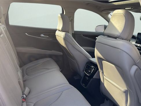 Used 2021 Lincoln Nautilus Reserve image 13