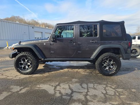 Used 2016 Jeep Wrangler Unlimited Sport image 7