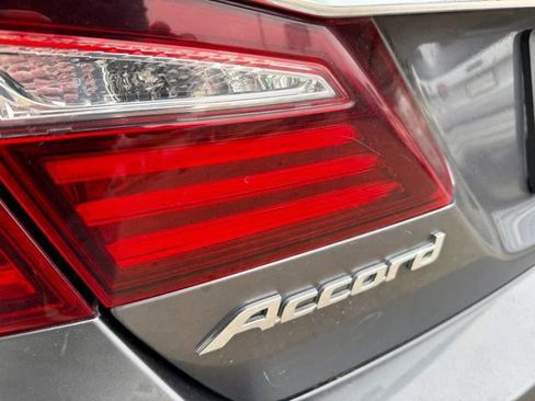 Used 2017 Honda Accord LX image 8