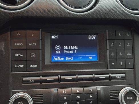 Used 2018 Ford Mustang Coupe image 16